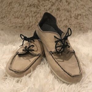 Olukai Heleuma canvas shoes.